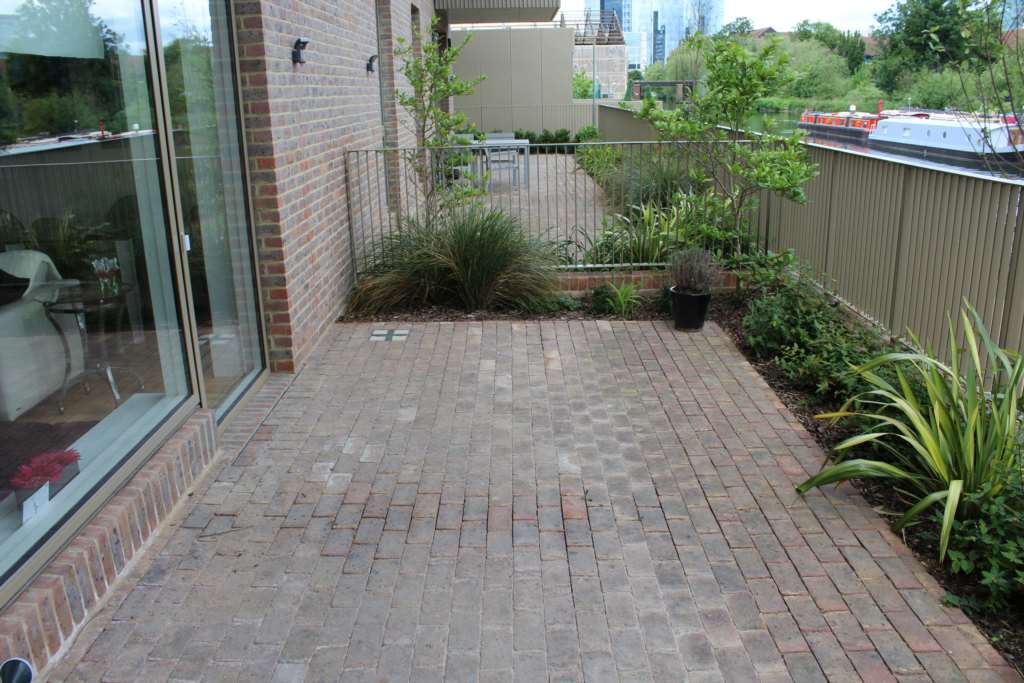 Durham Wharf Drive, Brentford, Image 3