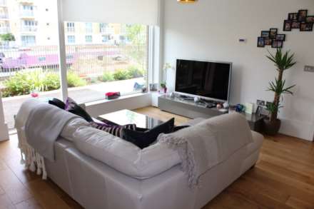 Durham Wharf Drive, Brentford, Image 11