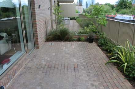 Durham Wharf Drive, Brentford, Image 3
