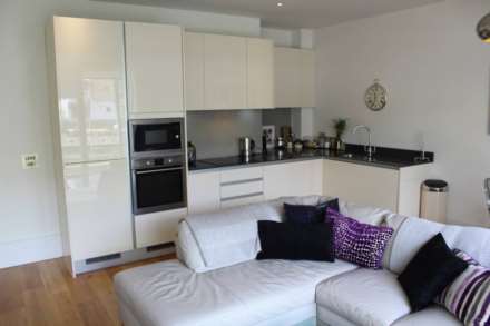 Durham Wharf Drive, Brentford, Image 9