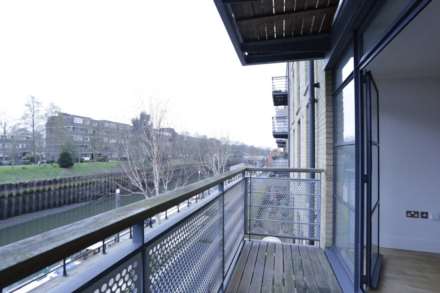 Point Wharf, Brentford, Image 2