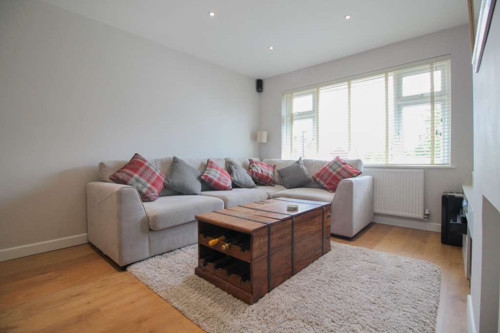 Brambles Close, Isleworth, Image 13