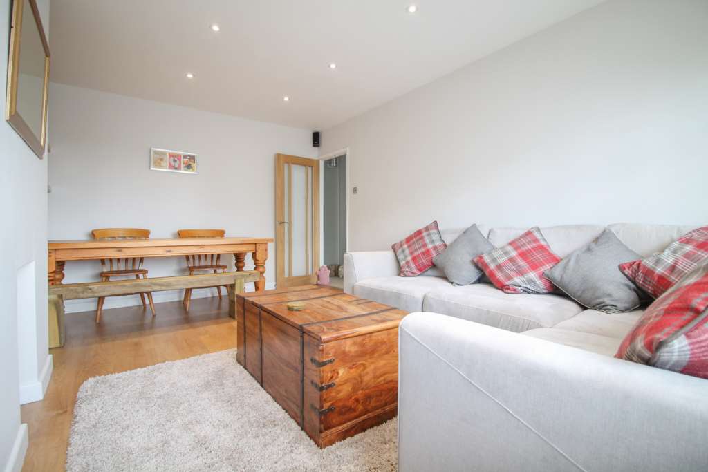 Brambles Close, Isleworth, Image 6