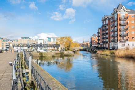 Western House, Brentford, Image 12