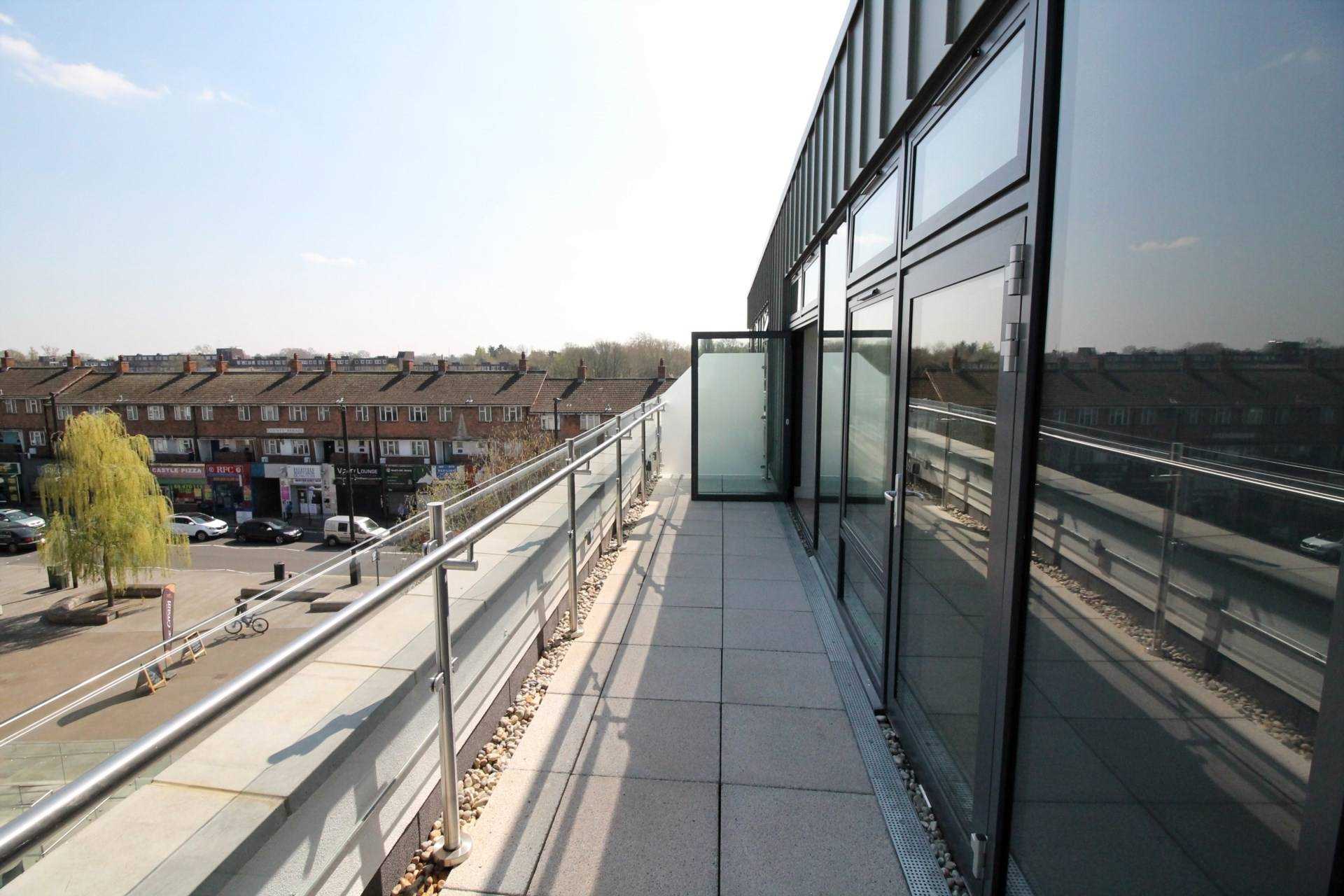Market Place, Brentford, Image 3