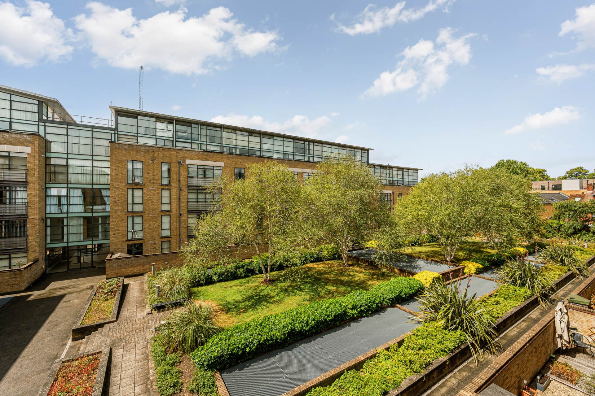 Ferry Quays, Brentford., Image 14