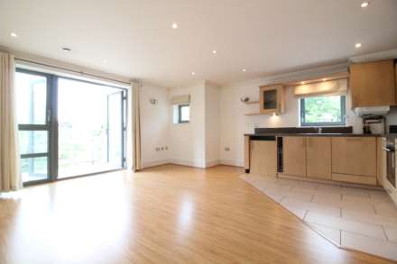 2 Bedroom Apartment, The Island, Brentford