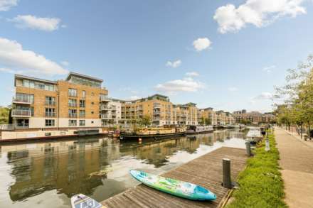 Bowline Court, Brentford Lock West, Image 11