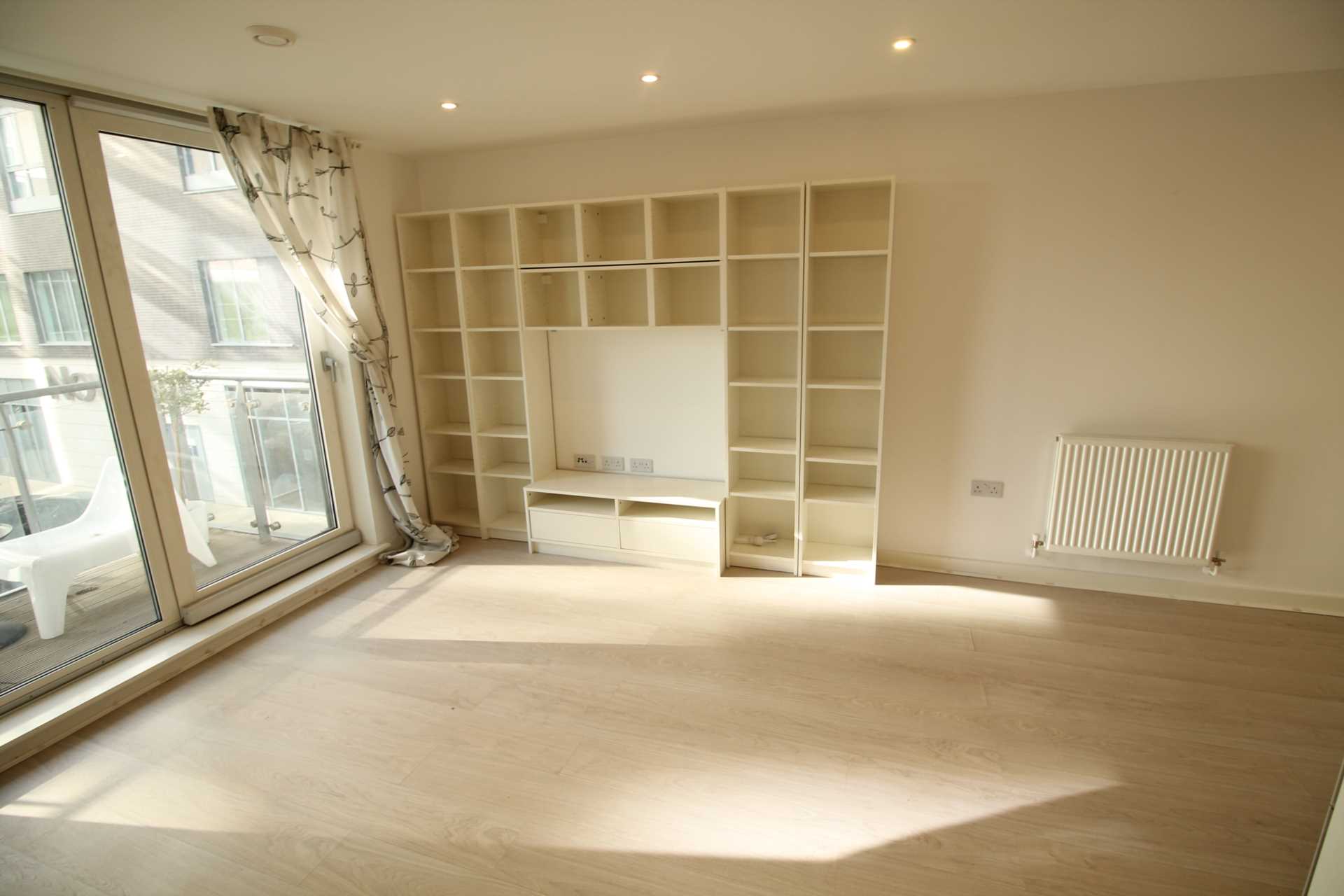 GWQ, Brentford, Image 6