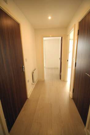 GWQ, Brentford, Image 8