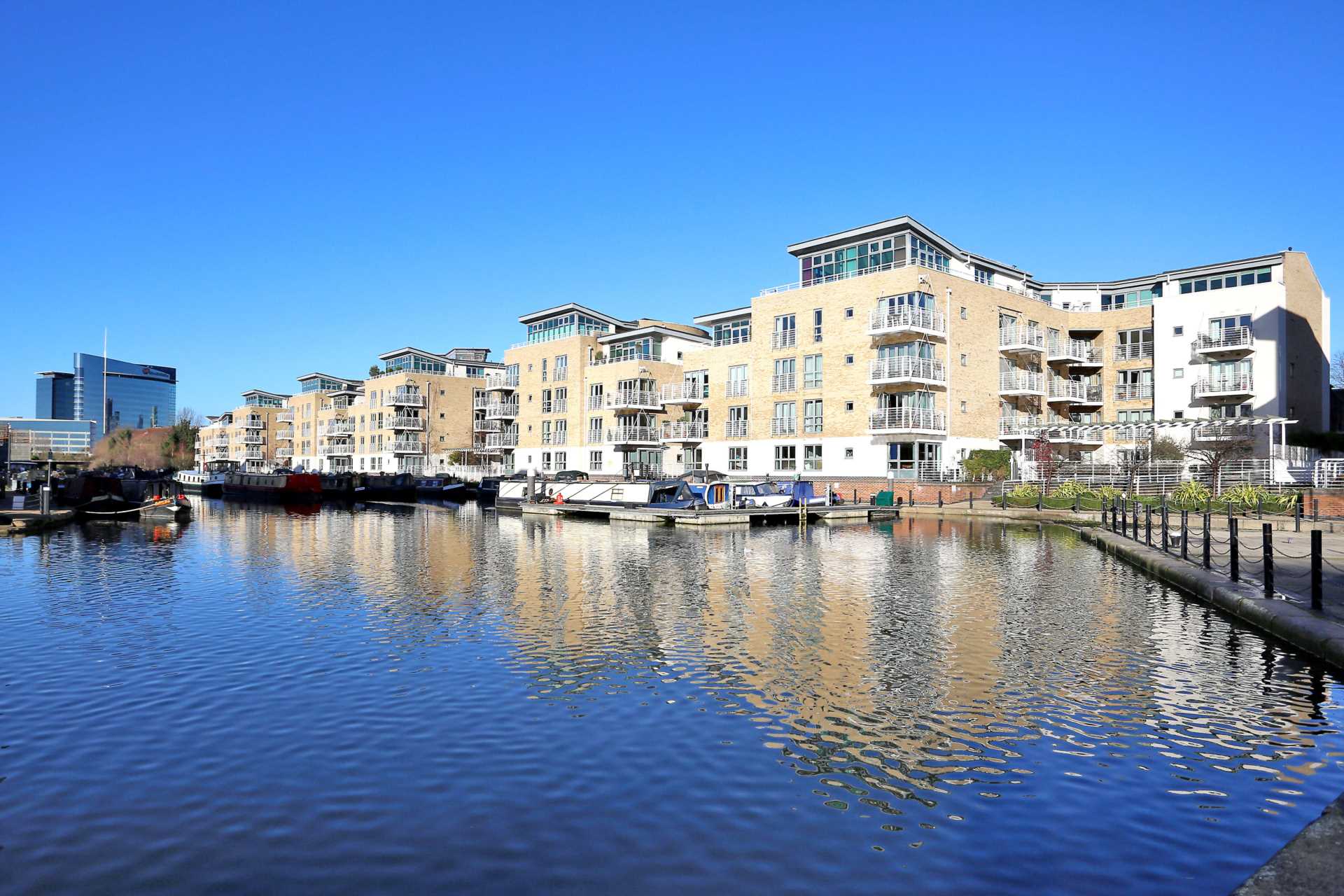 The Island, Brentford, Image 2
