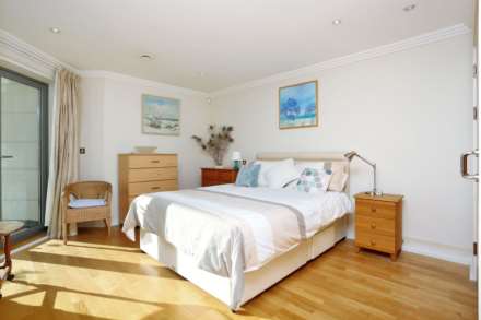 The Island, Brentford, Image 3