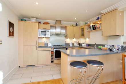 The Island, Brentford, Image 4