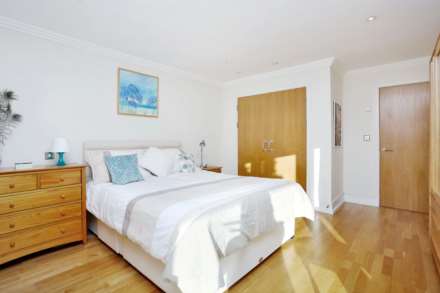 The Island, Brentford, Image 7