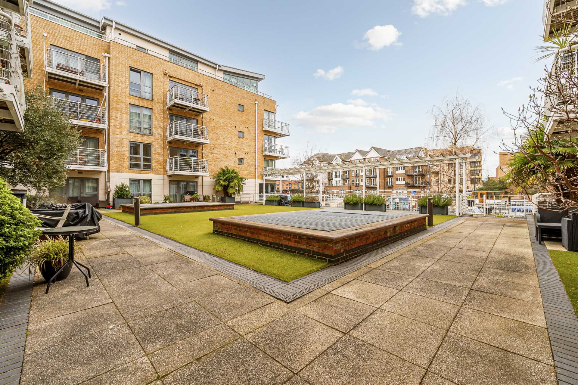 Moorings House, The Island, Brentford, Image 12