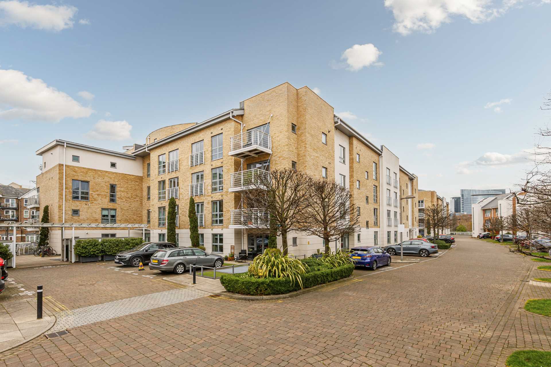 Moorings House, The Island, Brentford, Image 2