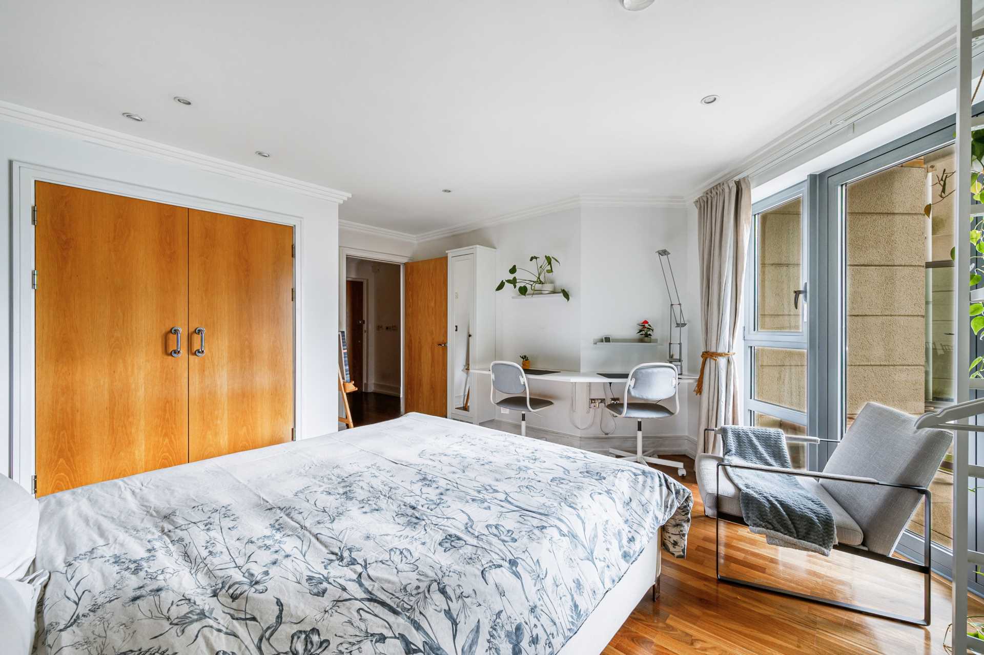 Moorings House, The Island, Brentford, Image 7