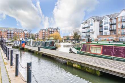 Moorings House, The Island, Brentford, Image 13
