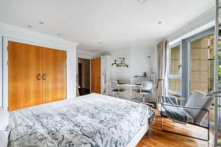 Moorings House, The Island, Brentford, Image 7