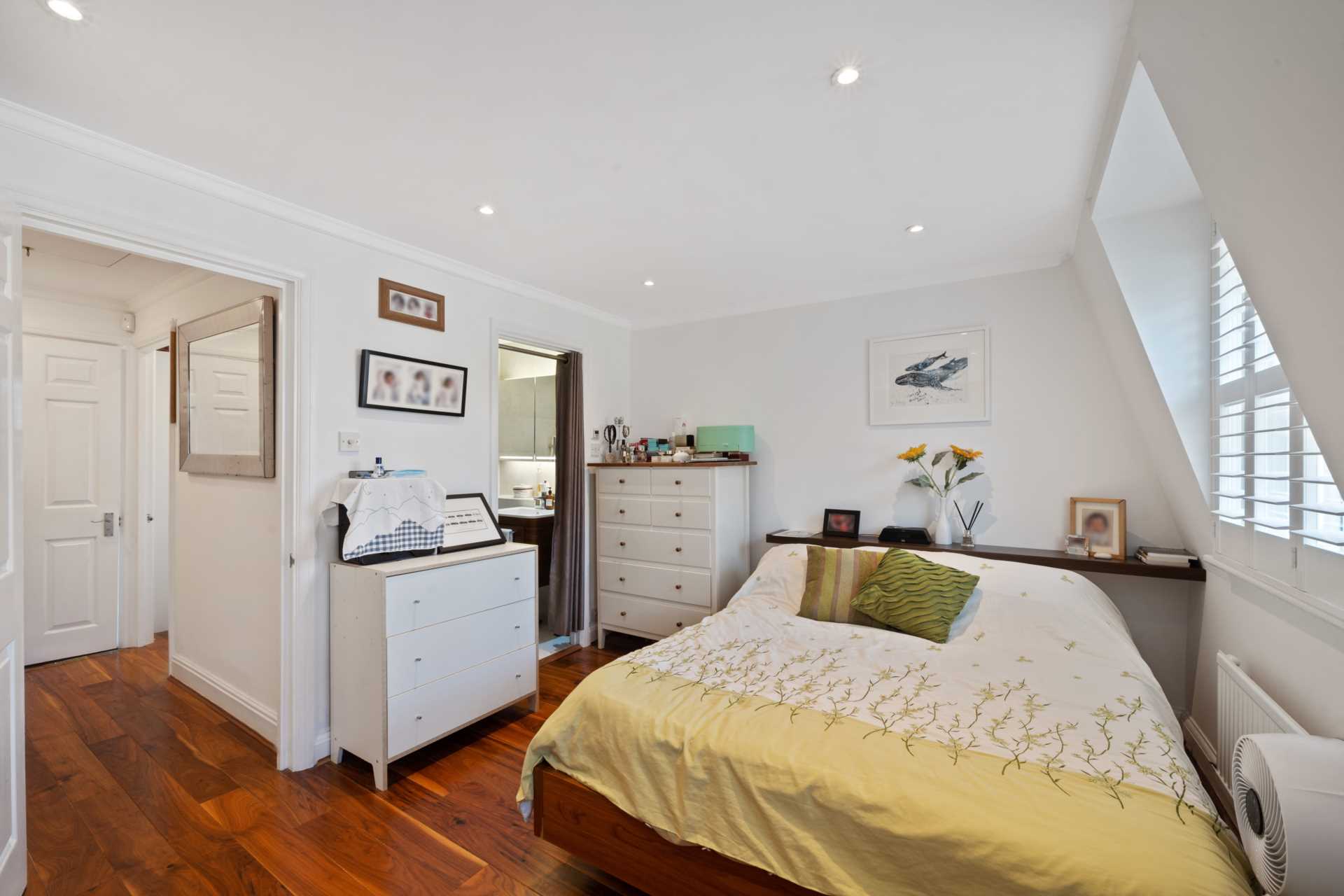 The Butts, Brentford, Image 6