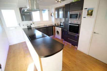 Numa Court, Brentford Dock  TW8