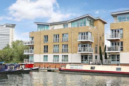 The Island, Brentford, Image 1