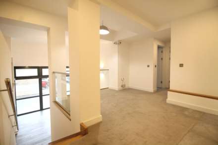 St Mary's Road, Surbiton, Image 15