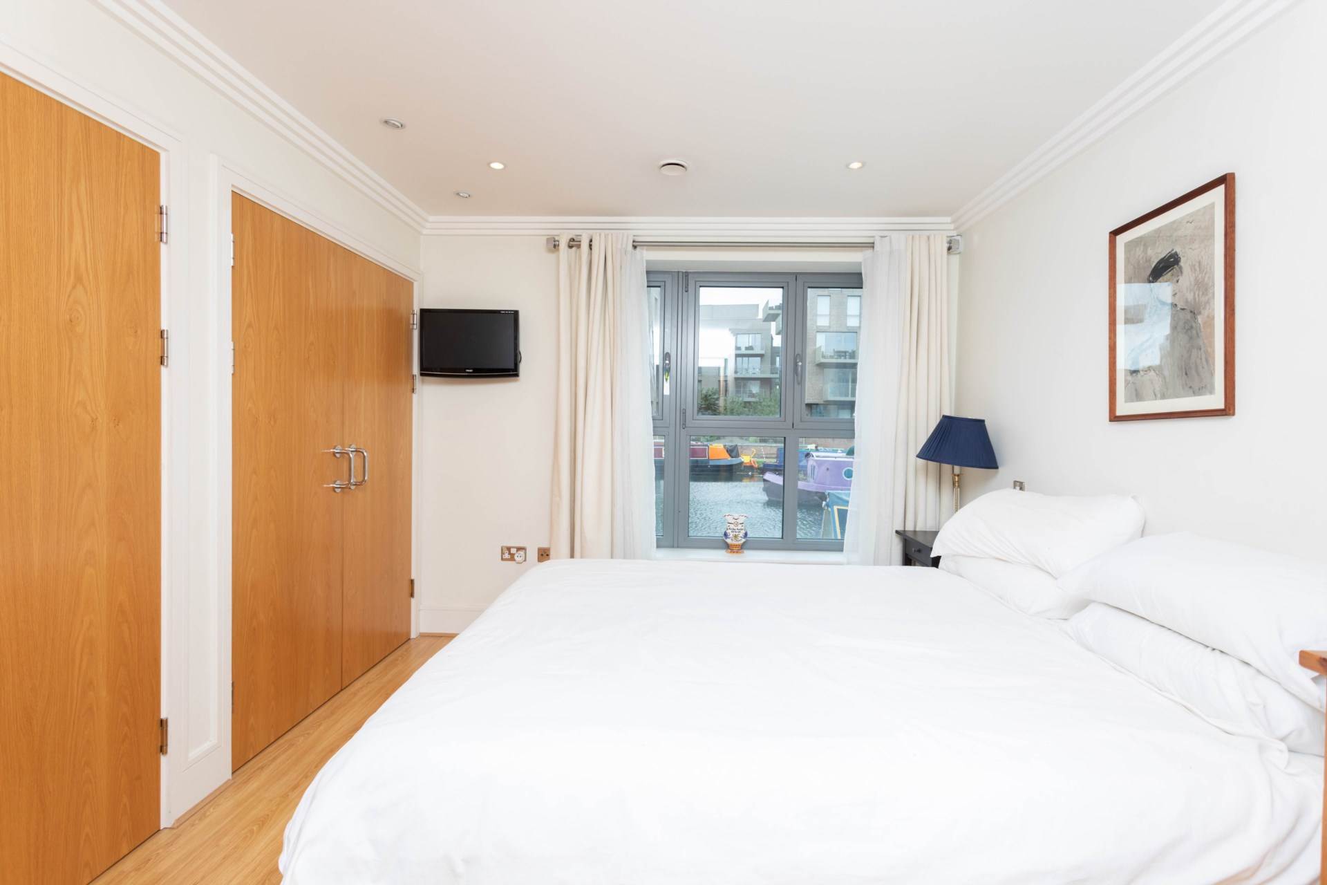 Tallow Road, Brentford, Image 10