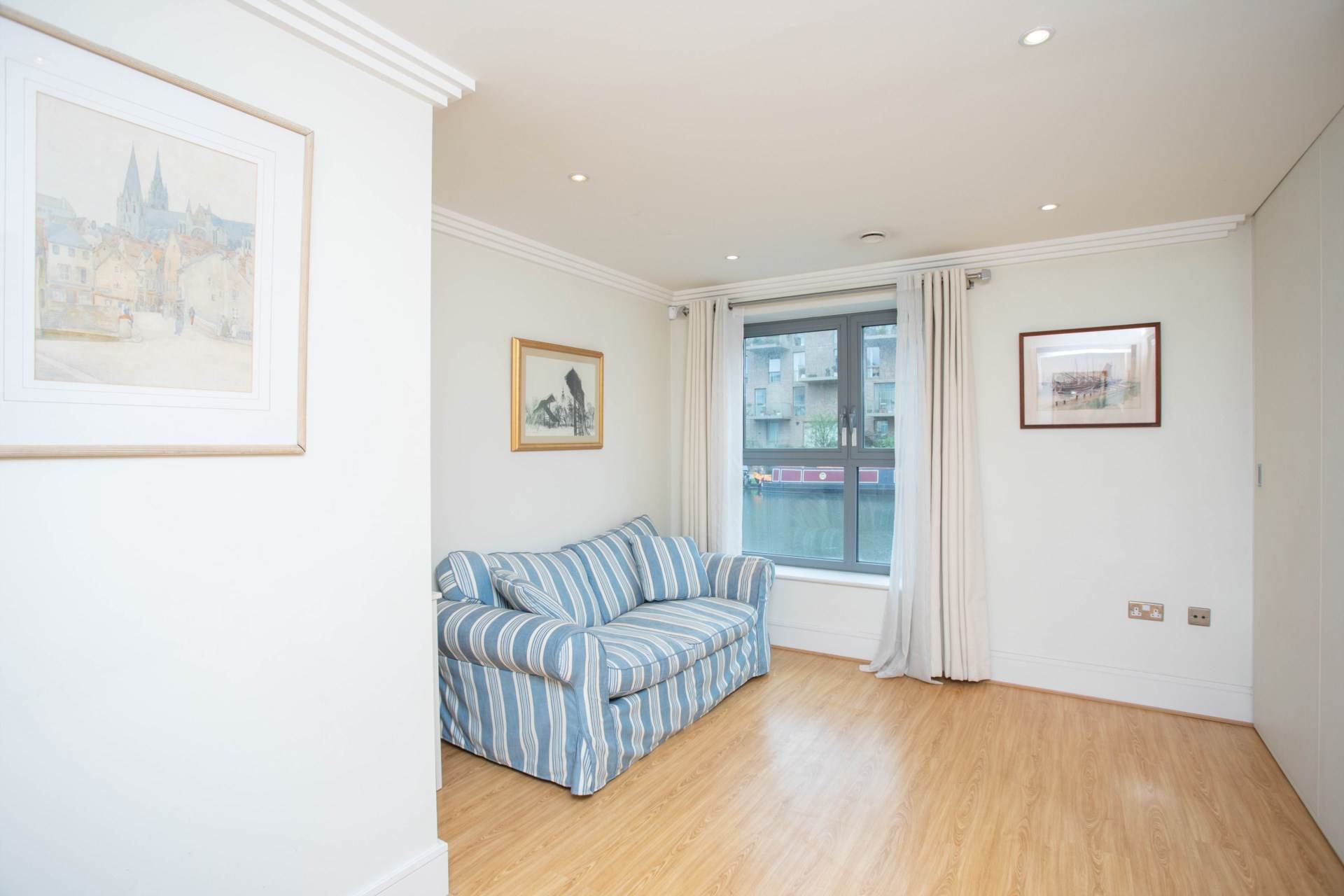 Tallow Road, Brentford, Image 13