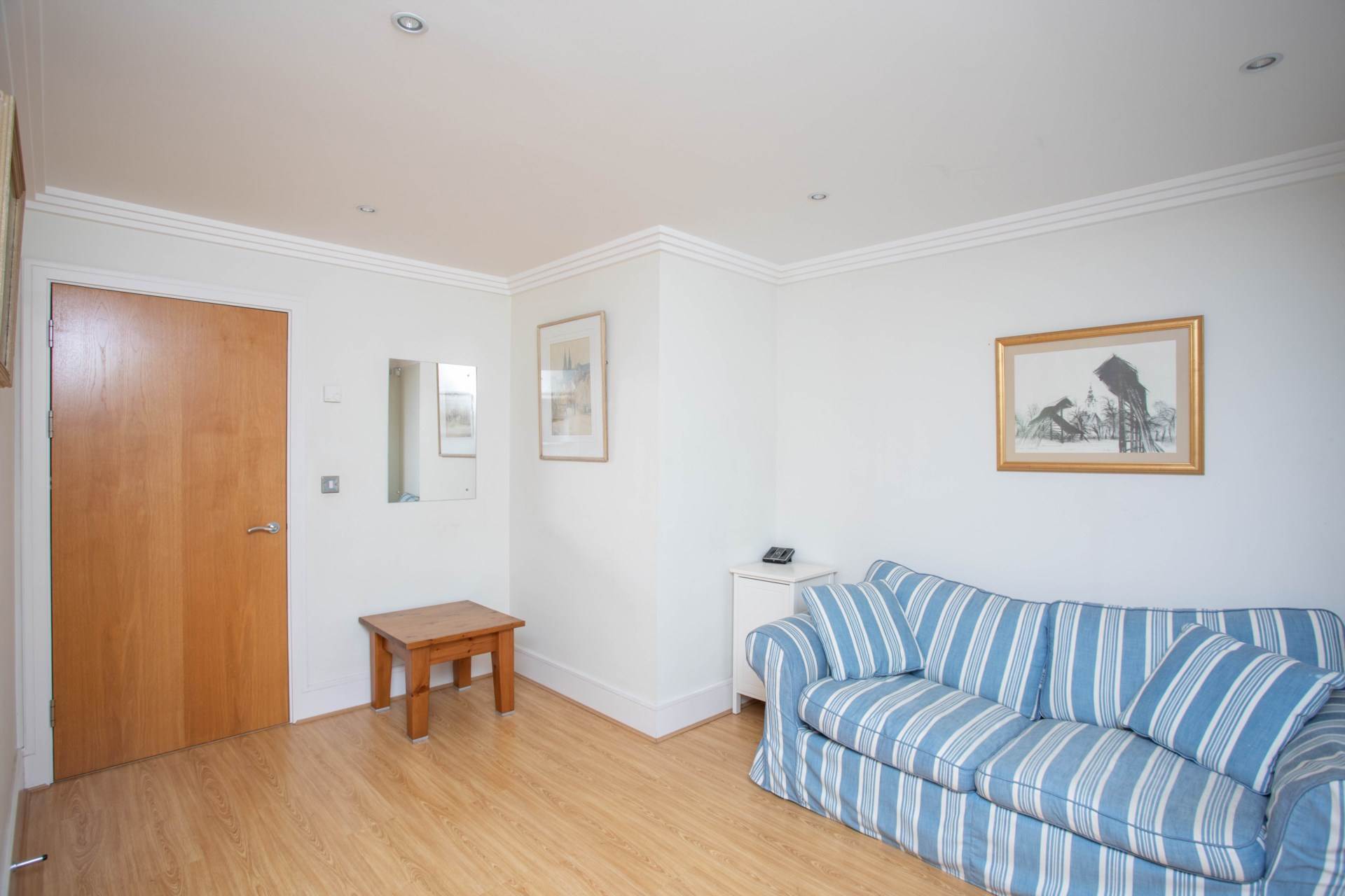 Tallow Road, Brentford, Image 7