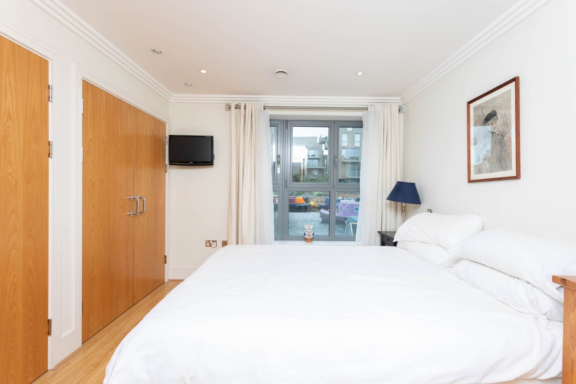 Tallow Road, Brentford, Image 9