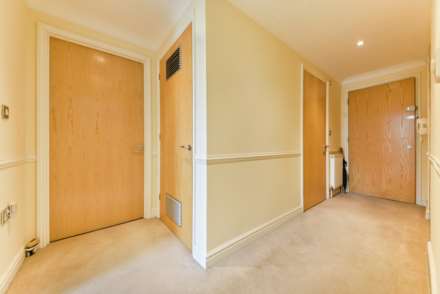Ferry Lane, Brentford, Image 6