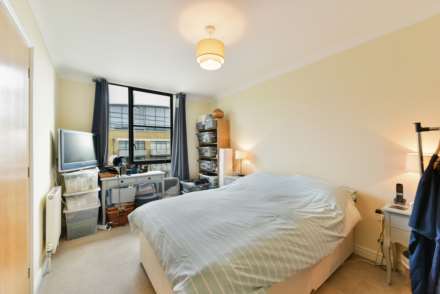 Ferry Lane, Brentford, Image 7