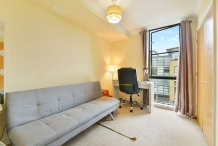 Ferry Lane, Brentford, Image 8