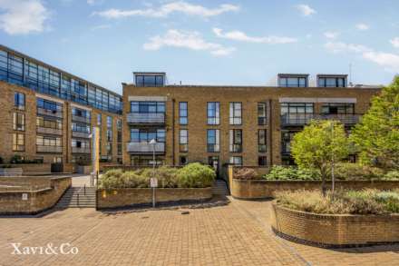 Town Meadow, Ferry Quays, Brentford, Image 2