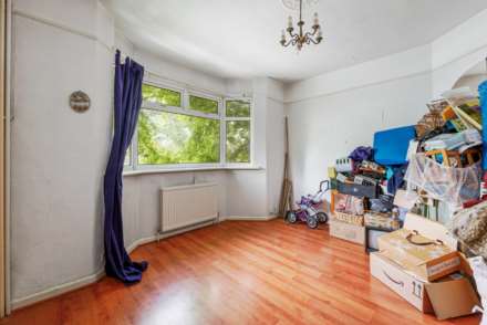 Lionel Road North, Brentford  TW8, Image 3