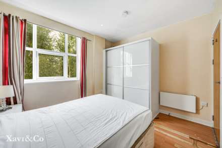 Bromyard Avenue, London, Image 6