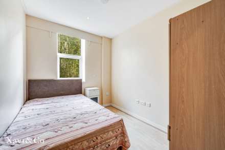 Bromyard Avenue, London, Image 7