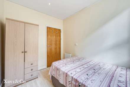 Bromyard Avenue, London, Image 8