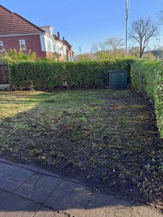 Weoley Castle Road, Birmingham, Image 14