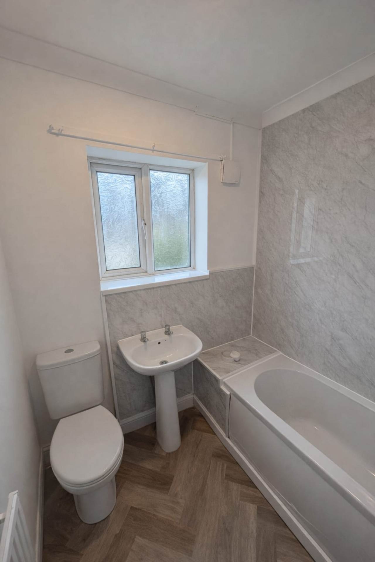 Rossall Avenue, Radcliffe, Image 11