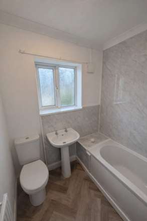 Rossall Avenue, Radcliffe, Image 11