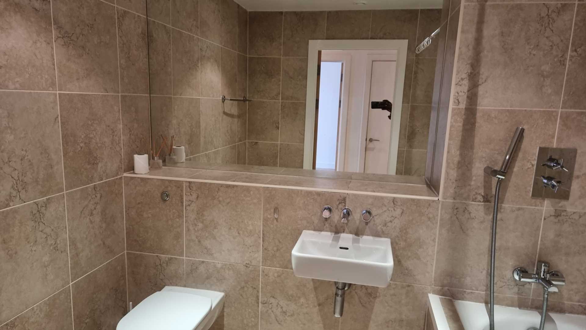 3 North Bank, S3, Image 2