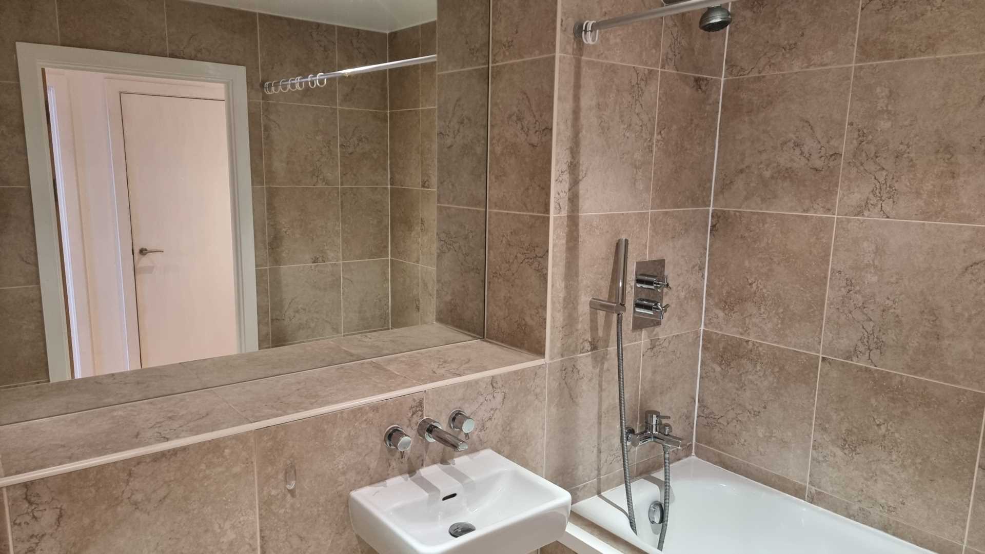 3 North Bank, S3, Image 3