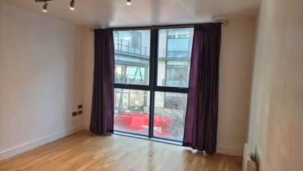 3 North Bank, S3, Image 8