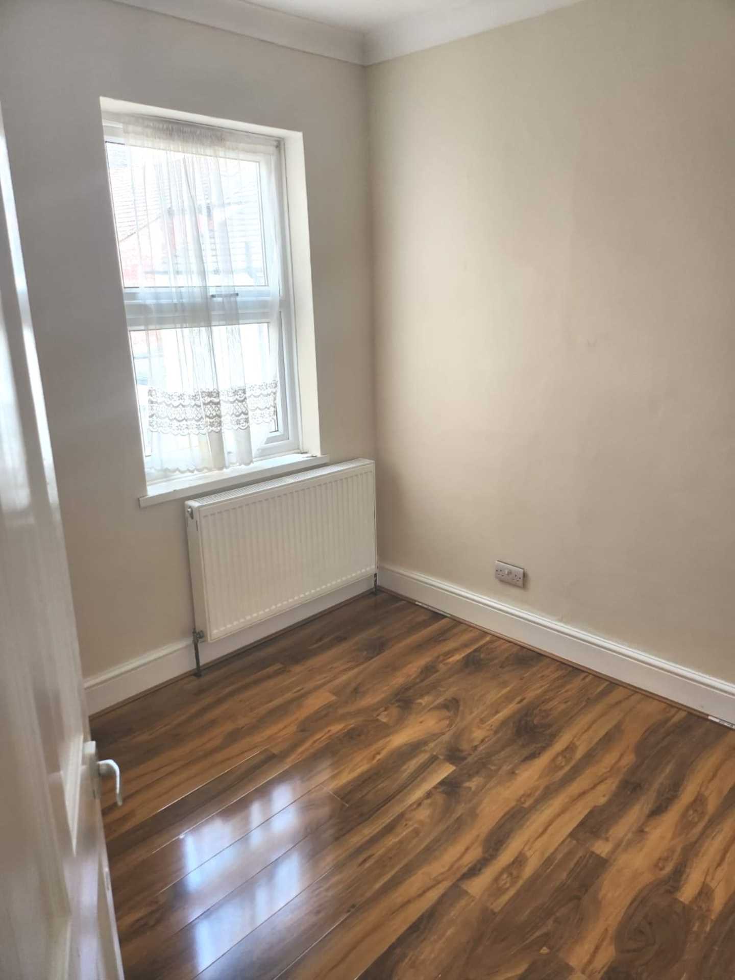 Sunnyside Rd East, London, Image 8