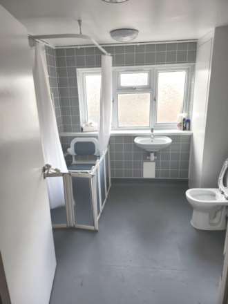 Sunnyside Rd East, London, Image 6