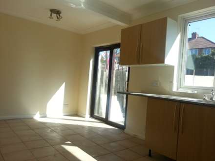 Fieldhouse Road, Yardley, Image 4