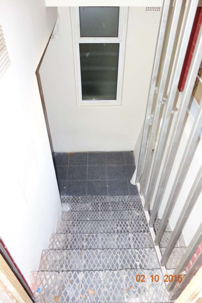 BASEMENT FLAT, ROMFORD ROAD, FOREST GATE, E7 9HJ, Image 4